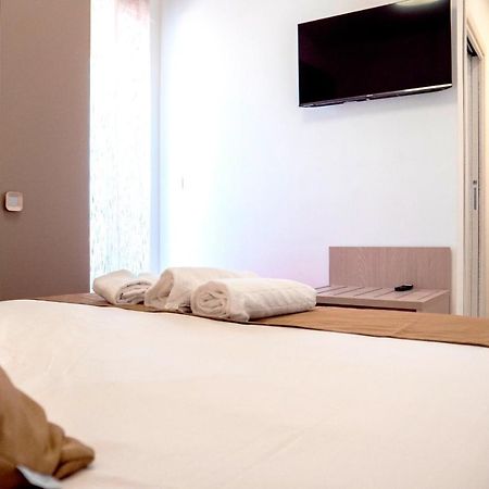 B&B A Un Passo Dal Mare 托雷坎内 外观 照片
