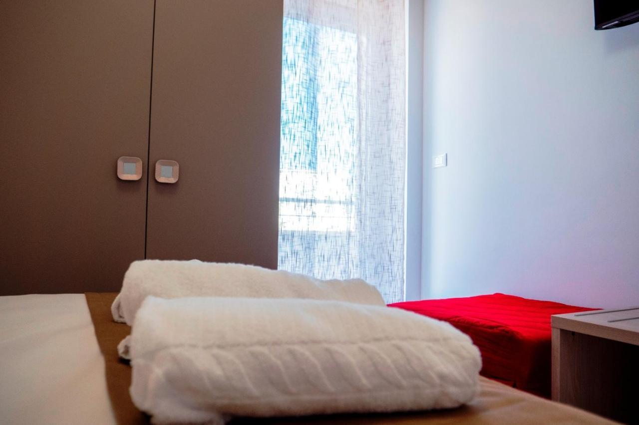 B&B A Un Passo Dal Mare 托雷坎内 外观 照片