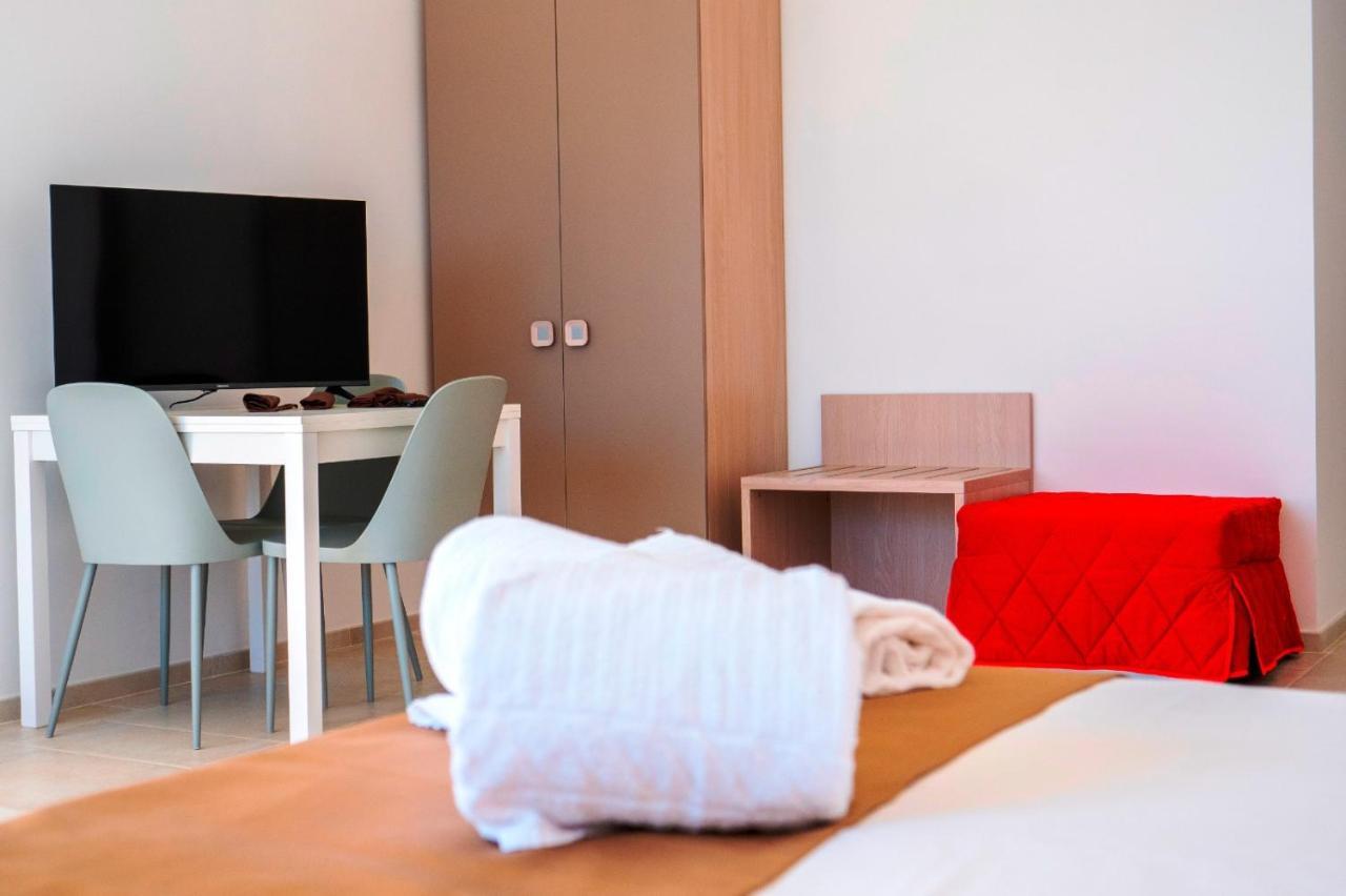 B&B A Un Passo Dal Mare 托雷坎内 外观 照片