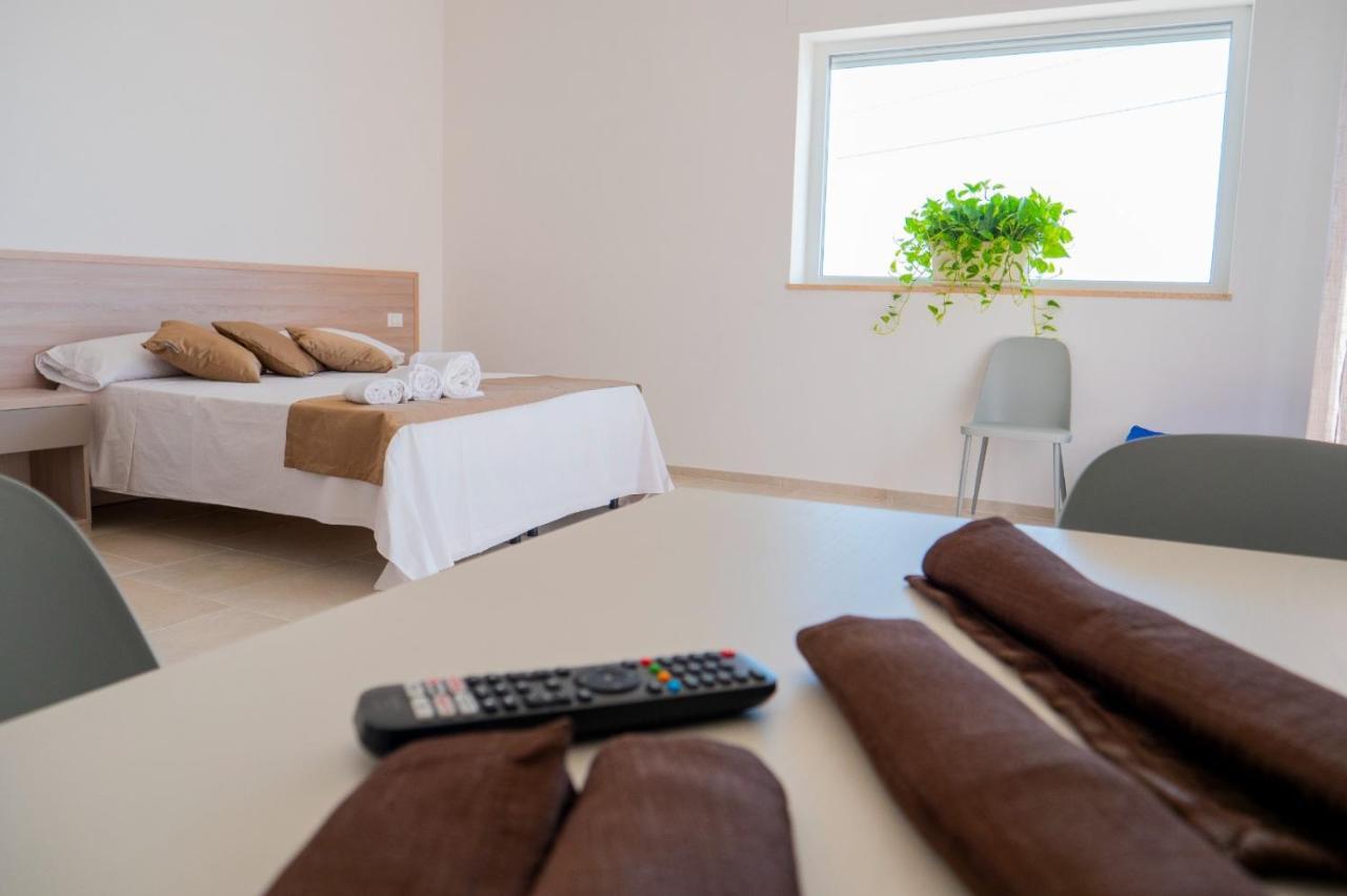 B&B A Un Passo Dal Mare 托雷坎内 外观 照片