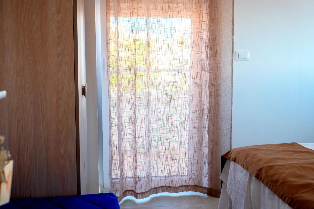 B&B A Un Passo Dal Mare 托雷坎内 外观 照片