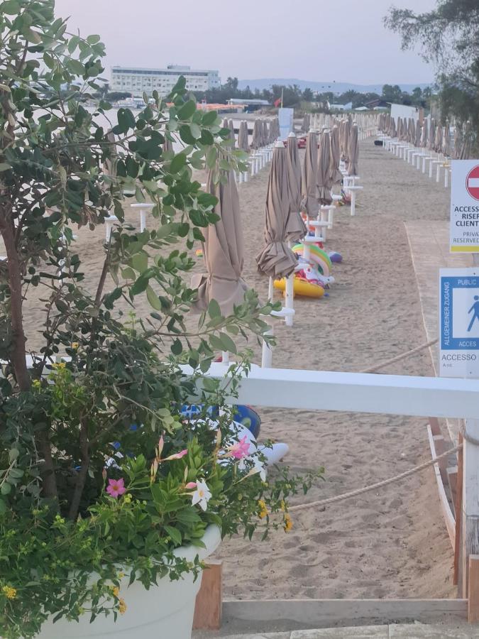 B&B A Un Passo Dal Mare 托雷坎内 外观 照片